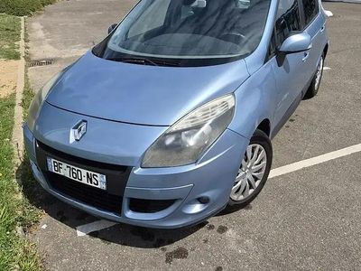 Occasion 2010 Renault Scénic III Expression Monospace | 2 100 € (Prix cher)
