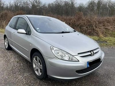 Gris Occasion 2003 Peugeot 307 Berline | 3 500 €