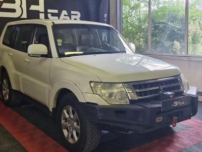Blanc Occasion 2015 Mitsubishi Pajero SUV | 23 490 €