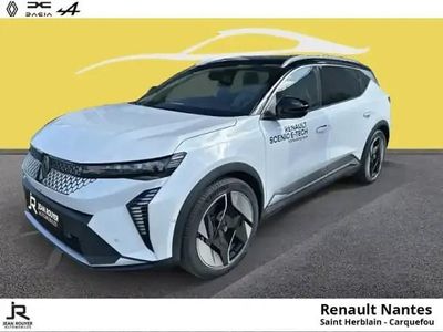 Blanc nacré/toit noir etoilé Occasion 2024 Renault Scénic Iconic Monospace | 49 499 € (Prix cher)