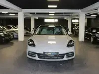 Porsche Panamera 4S