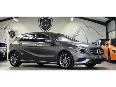 Gris Occasion 2015 Mercedes A180 Break | 13 990 € (Prix juste)