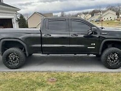 GMC Sierra