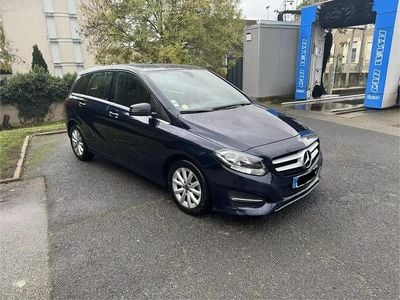 Occasion Mercedes B180 109 ch (80 kW) 2017 Bleu Monospace