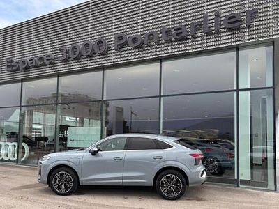 Gris flèche nacré Occasion 2026 Audi Q3 Sportback Design SUV | 62 990 €