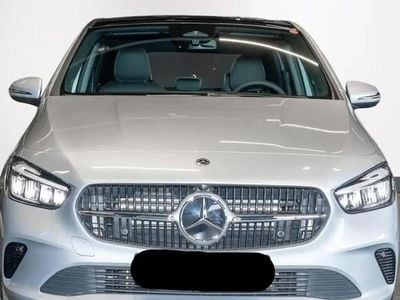 Mercedes B200