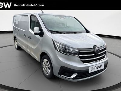Gris Occasion 2024 Renault Trafic Monospace | 37 900 € (Prix cher)