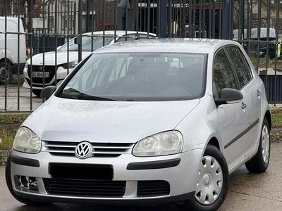 Gris Occasion 2007 VW Golf V Citadine | 3 690 €
