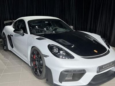Porsche Cayman GT4