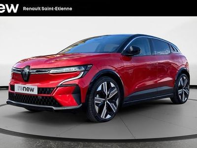 Rouge Occasion 2023 Renault Megane E-Tech Iconic Berline | 24 900 € (Prix juste)