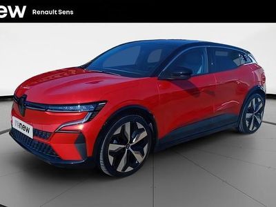 Rouge Occasion 2022 Renault Megane E-Tech Techno Berline | 23 500 € (Prix juste)