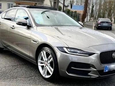 Occasion Jaguar XE 180 ch (132 kW) 2019 Gris Berline