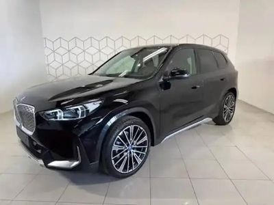 Noir Occasion 2025 BMW iX1 xLine SUV | 45 400 € (Prix cher)
