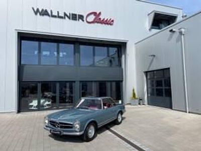 Bleu Occasion 1970 Mercedes SL280 Cabriolet | 119 900 €