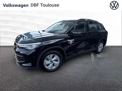 Noir Occasion 2025 VW Tiguan Life SUV | 37 980 € (Prix juste)