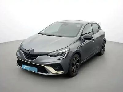 Gris Occasion 2023 Renault Clio V Berline | 19 690 € (Prix assez cher)