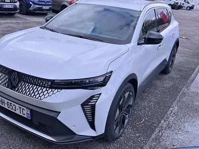 Blanc Occasion 2026 Renault Scenic E-Tech Techno SUV | 48 990 € (Prix cher)