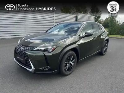 6x4 vert kaki Occasion 2024 Lexus UX 300h SUV | 39 900 €