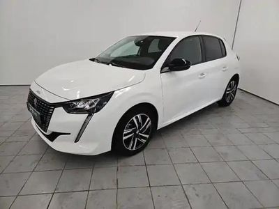 Jaune Occasion 2023 Peugeot 208 Allure Citadine | 14 990 € (Prix juste)