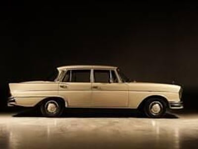 Occasion Mercedes 220 SE 120 ch (88 kW) 1965 Blanc Coupé