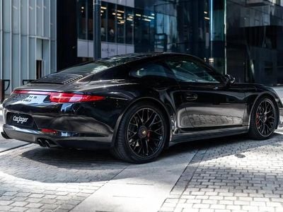 Porsche 911 Carrera 4 GTS