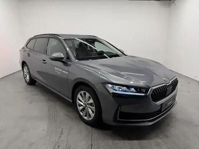 Occasion Skoda Superb 204 ch (150 kW) 2025 Gris graphite Break