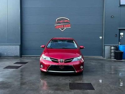 Rouge Occasion 2013 Toyota Auris Berline | 7 950 €