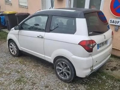 Blanc Occasion 2013 Aixam Crossover Premium Citadine | 5 000 €