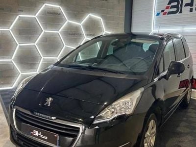 Occasion 2016 Peugeot 5008 Allure Monospace | 9 990 € (Prix assez cher)