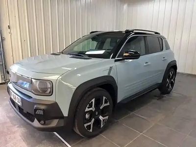 Bleu nuage / toit noir Occasion 2025 Renault 4 E-Tech SUV | 37 390 € (Prix cher)