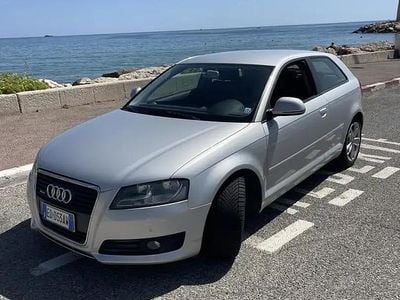 Gris Occasion 2010 Audi A3 Ambition Berline | 9 600 € (Prix juste)