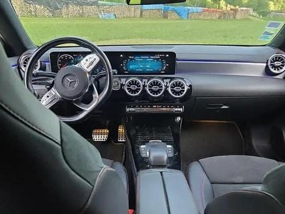 Mercedes CLA200