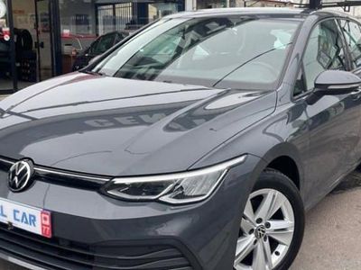 Gris Occasion 2021 VW Golf VIII Business Berline | 17 900 € (Prix juste)