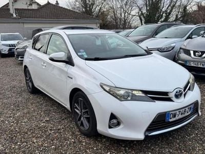 Occasion 2015 Toyota Auris Hybrid Berline | 9 990 € (Prix juste)