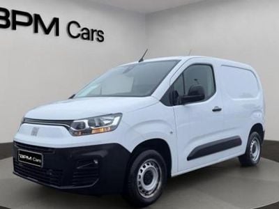 Occasion 2023 Fiat Doblò Connect Monospace | 17 890 € (Prix assez cher)