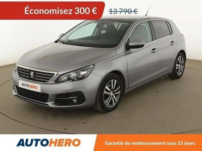 Gris Occasion 2020 Peugeot 308 Allure Berline | 13 490 € (Bon prix)