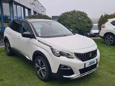 Blanc Occasion 2017 Peugeot 3008 Allure SUV | 16 490 € (Prix juste)
