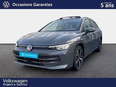 Gris dauphin Occasion 2025 VW Golf VIII Break | 35 990 € (Prix assez cher)