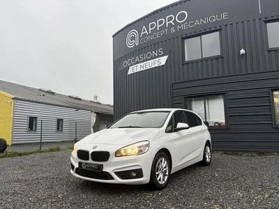 Blanc Occasion 2016 BMW 218 Active Tourer Sport Line Monospace | 15 490 € (Prix juste)