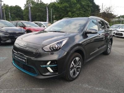 Blanc celeste Occasion 2022 Kia e-Niro Active SUV | 19 299 € (Super prix)