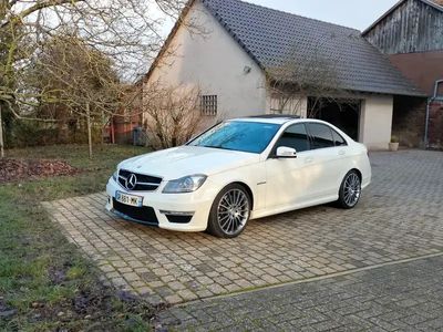 Mercedes C63 AMG