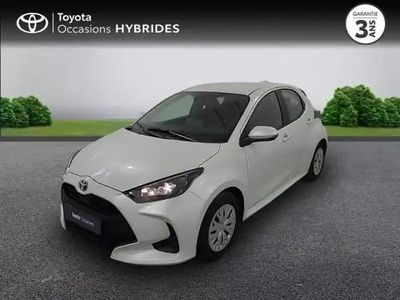 Blanc Occasion 2023 Toyota Yaris Hybrid Berline | 17 990 € (Bon prix)