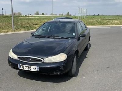 Occasion 1999 Ford Mondeo Berline | 1 800 €
