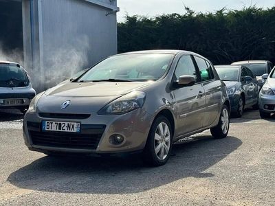 Occasion Renault Clio III 87 ch (63 kW) 2011 Beige Berline
