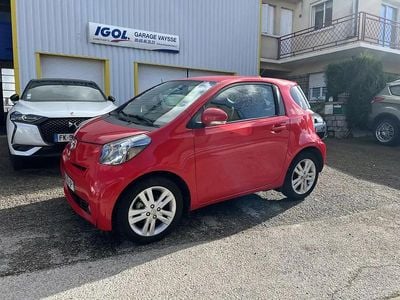 Rouge Occasion 2011 Toyota iQ Edition Citadine | 9 490 €