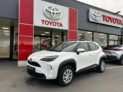 Blanc Occasion 2024 Toyota Yaris Cross SUV | 22 480 € (Bon prix)