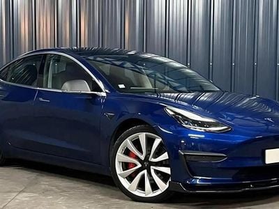 Bleu Occasion 2019 Tesla Model 3 Performance Berline | 23 990 € (Prix assez cher)