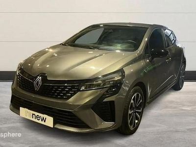 Gris Occasion 2025 Renault Clio V Techno Berline | 21 499 € (Prix assez cher)