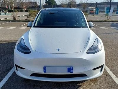 Blanc Occasion 2024 Tesla Model Y SUV | 34 500 € (Prix juste)