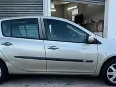 Occasion 2007 Renault Clio II Exception Berline | 2 200 € (Prix juste)